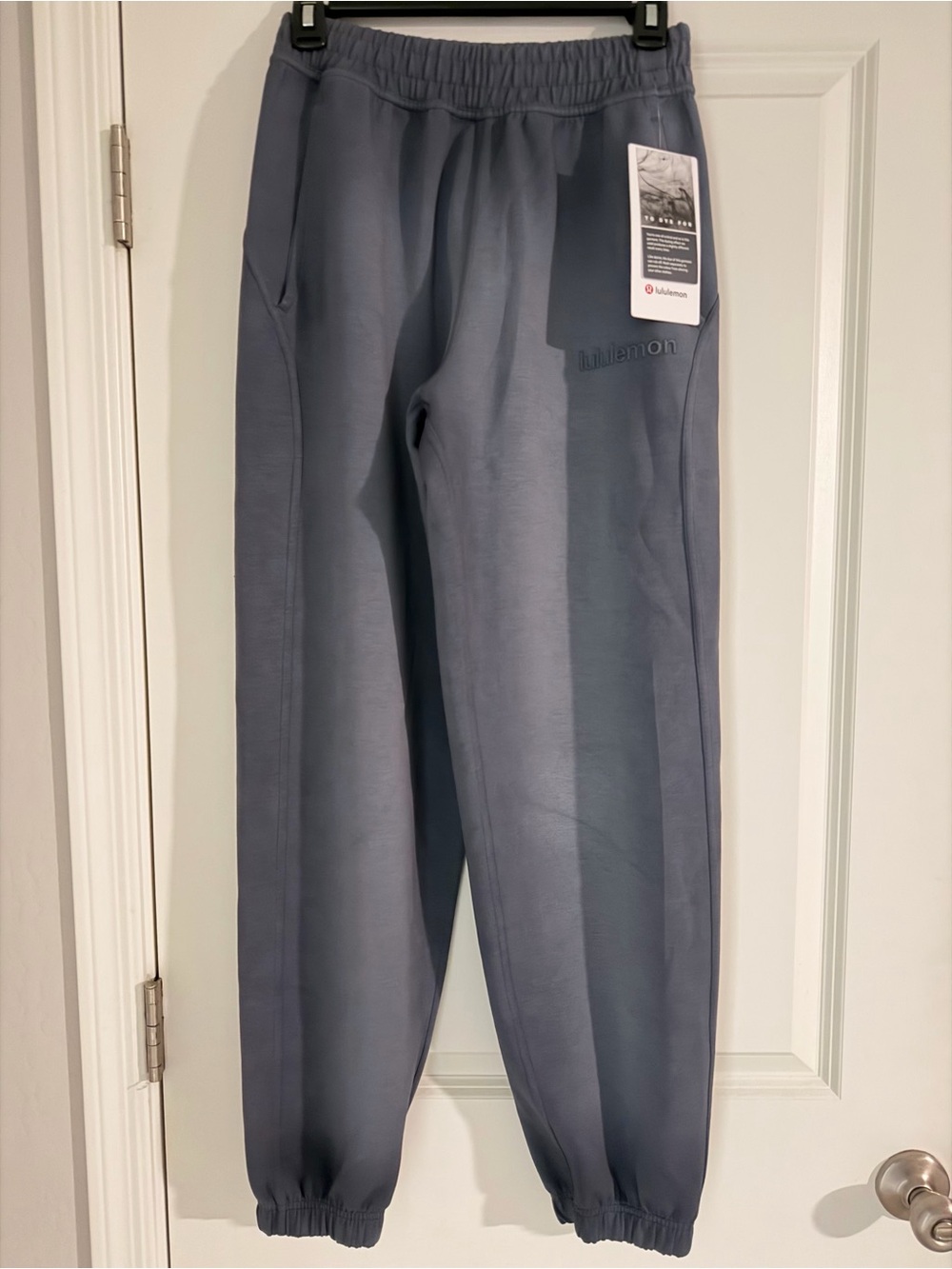 Lululemon Smooth Spacer Mid-Rise Jogger
Wash